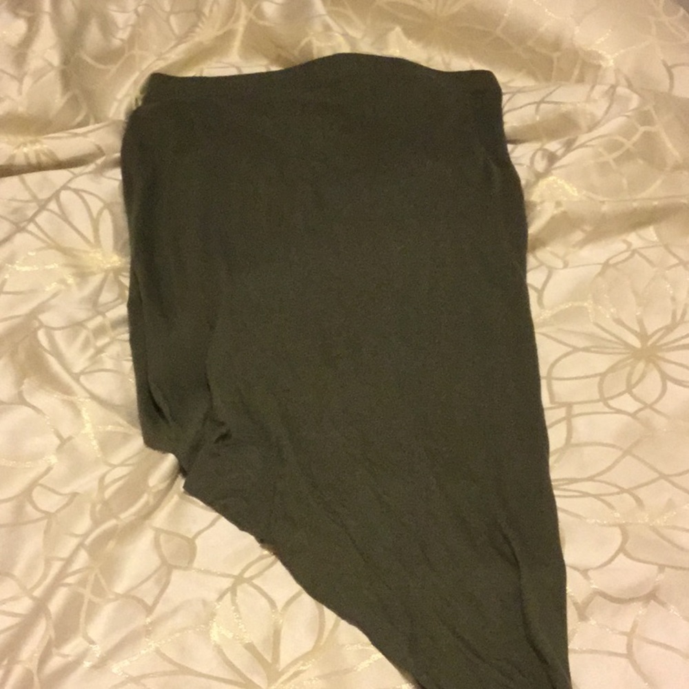 Asymmetrical skirt - Picture 4 of 4